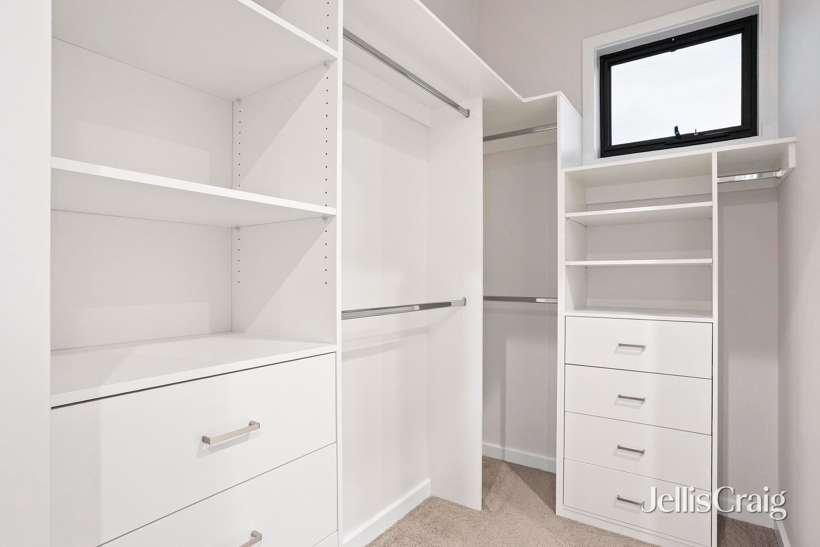 1/2 Bambra Court, Doncaster East image 8