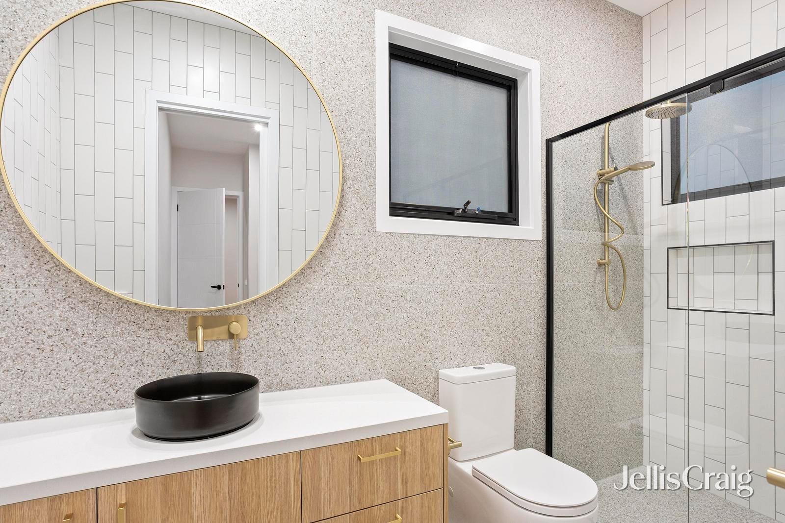 1/2 Bambra Court, Doncaster East image 11