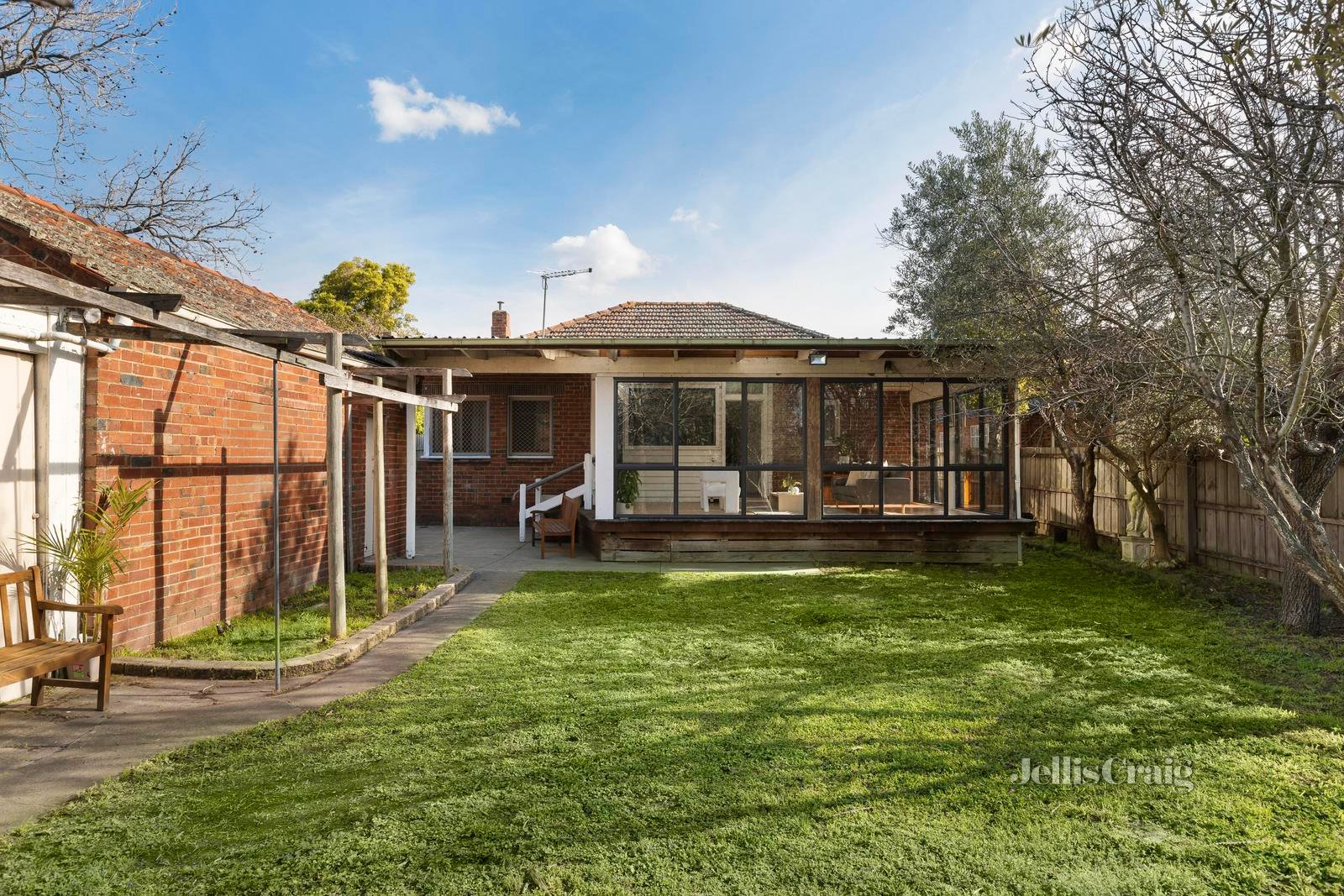 12 Barwon Avenue, Reservoir image 8