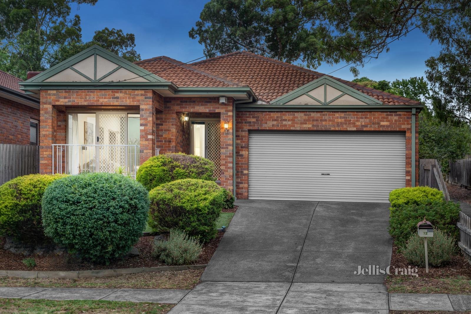 12 Beaconsfield Road, Briar Hill image 1