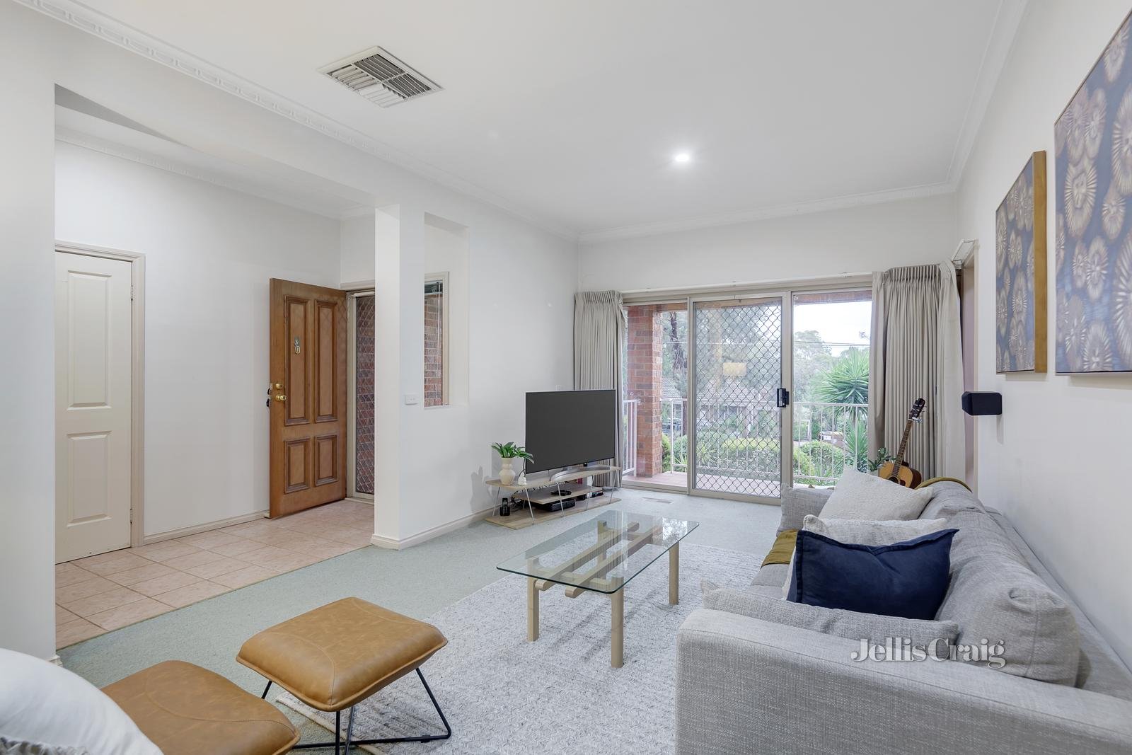 12 Beaconsfield Road, Briar Hill image 6
