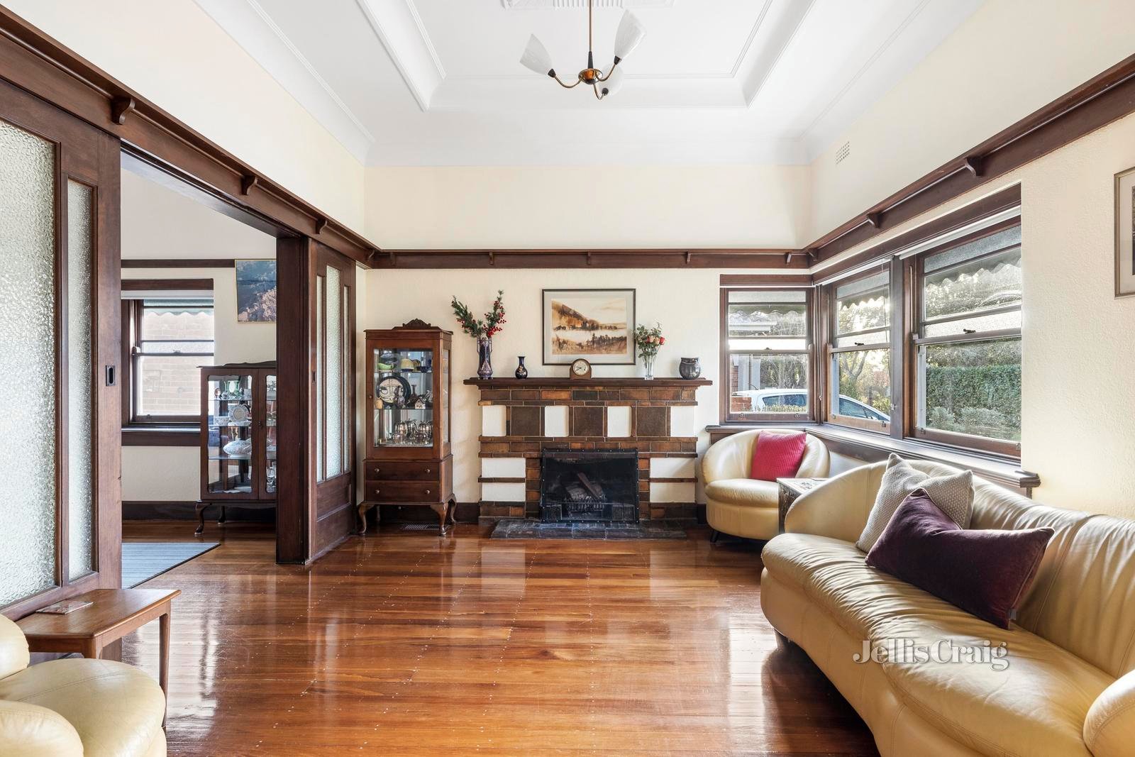 12 Beauville Avenue, Murrumbeena image 3