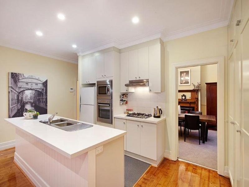 12 Belford Road, Kew East image 3