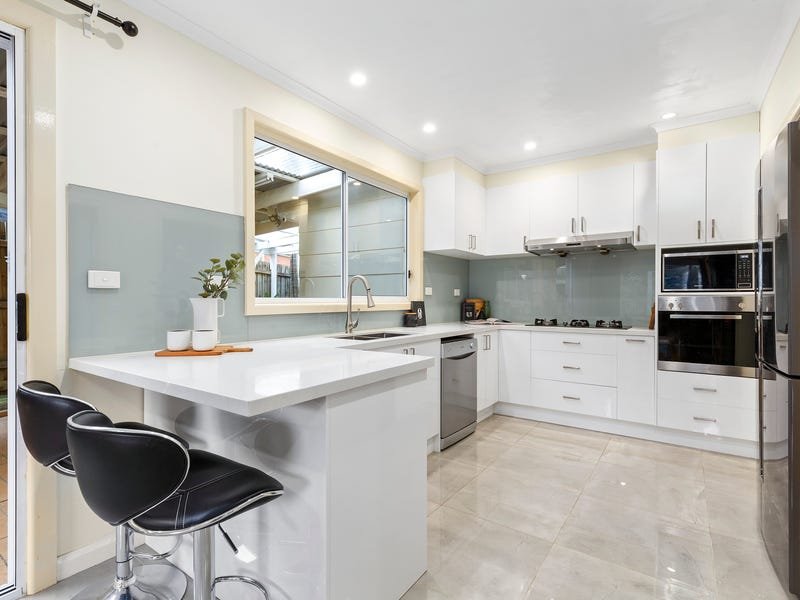 Property Gallery Thumbnail 6