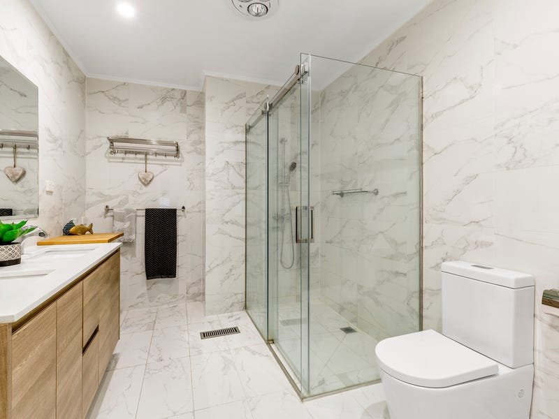 Property Gallery Thumbnail 8