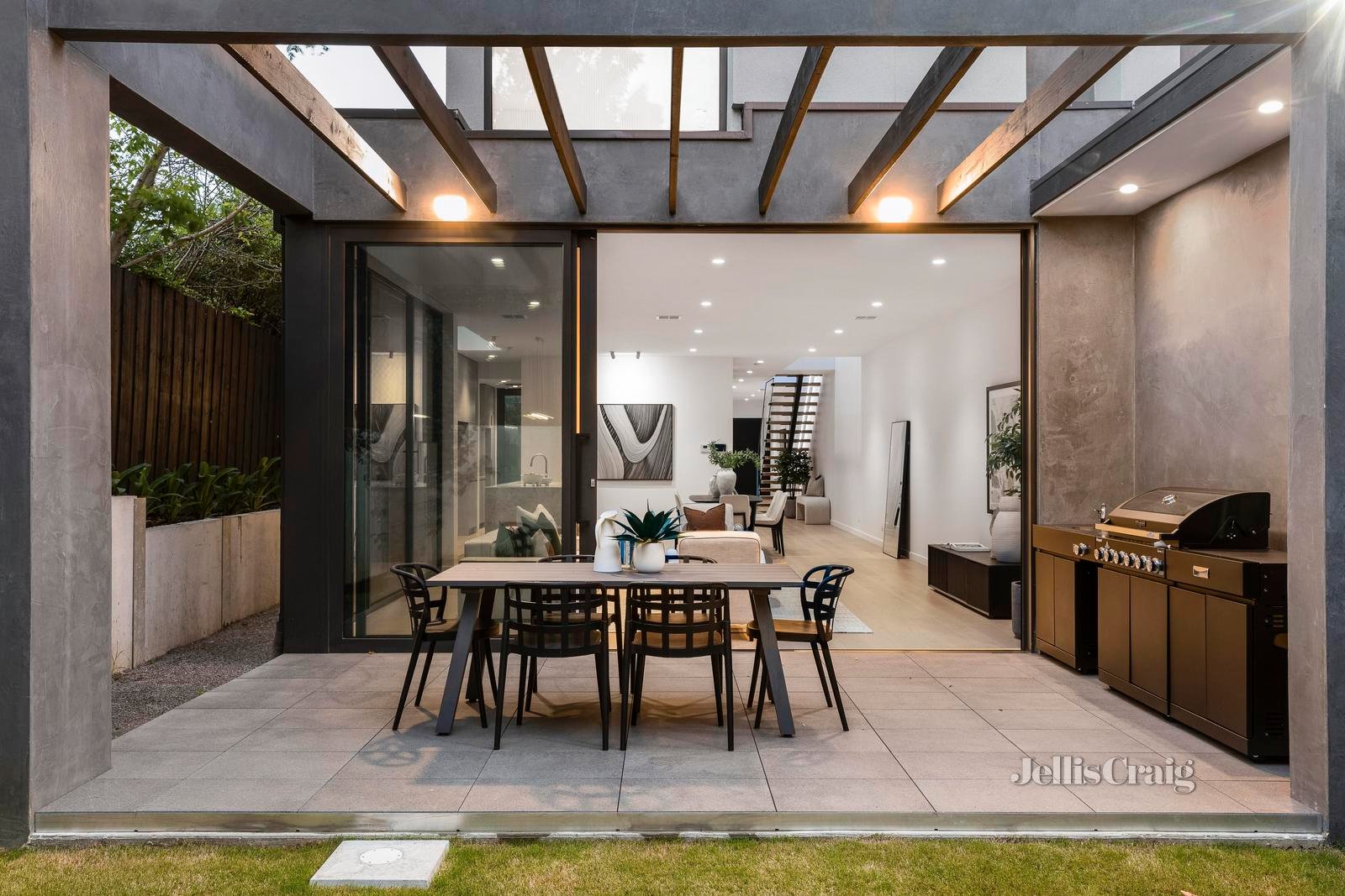 12 Bellevue Avenue, Malvern East image 9