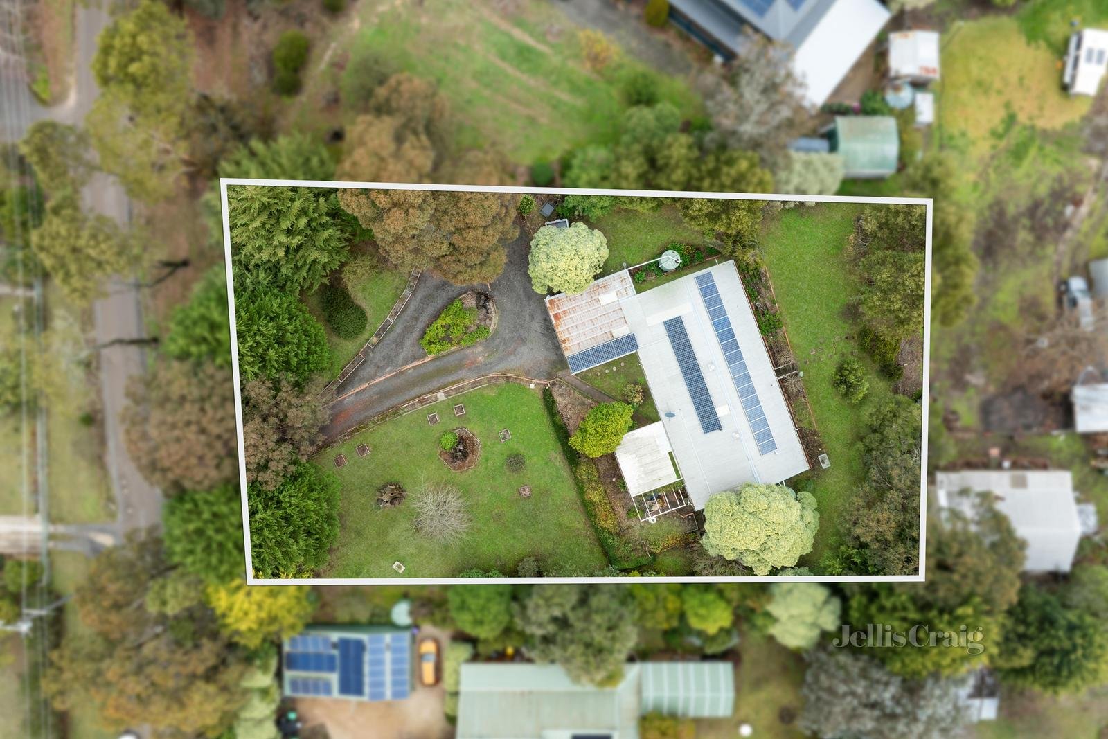 12 Beves Lane, Woodend image 13
