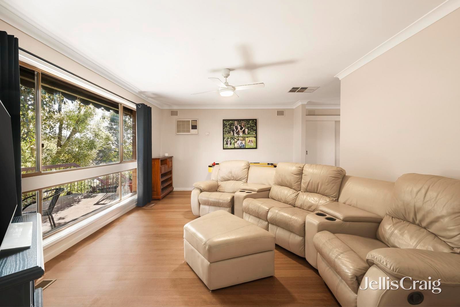 12 Blueberry Road, Mooroolbark image 4