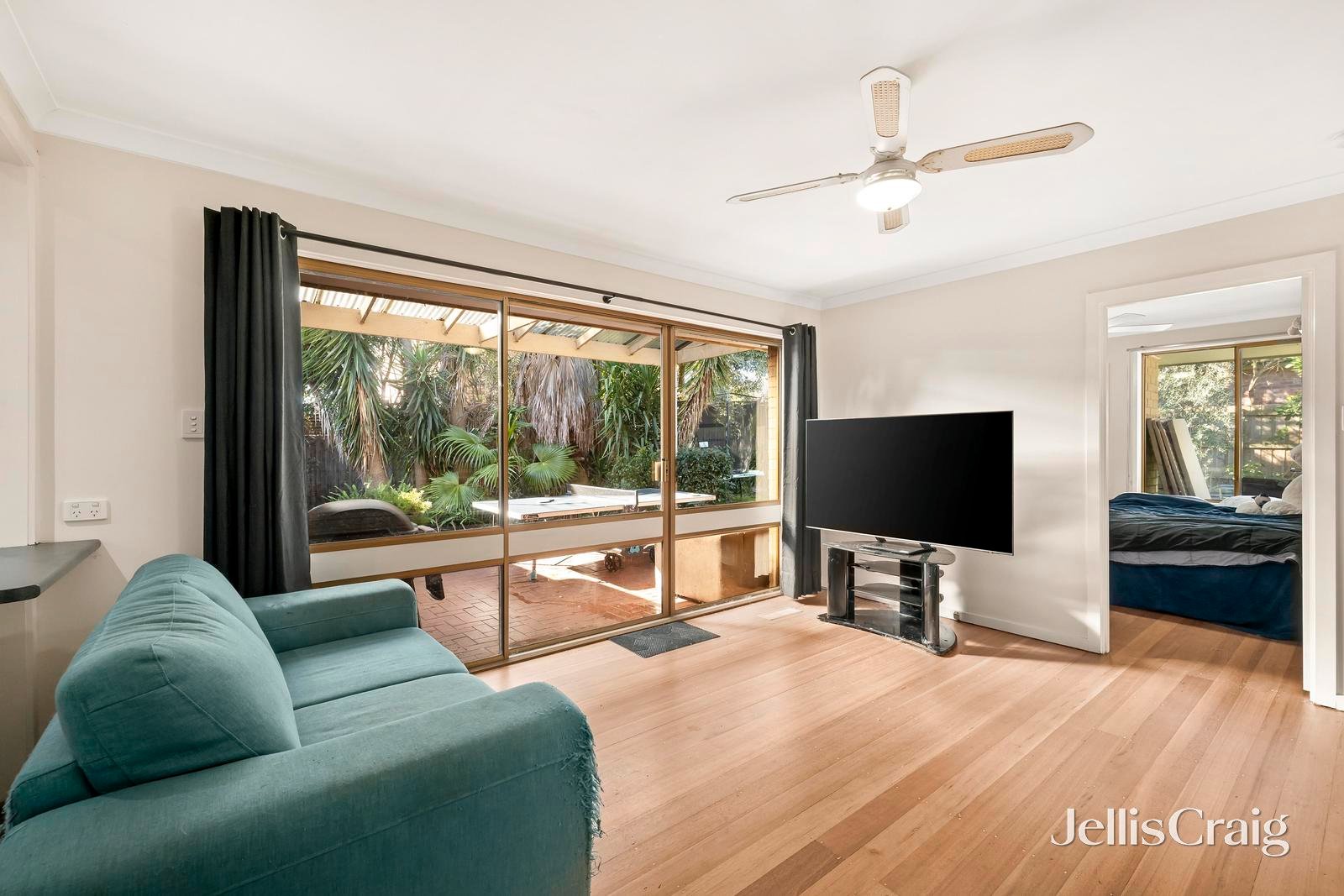 12 Blueberry Road, Mooroolbark image 5
