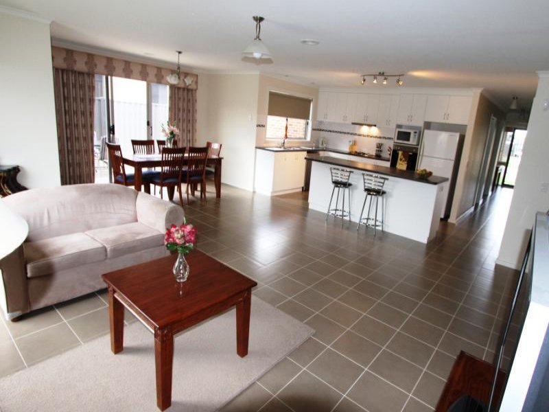12 Brahman Drive, Delacombe image 3