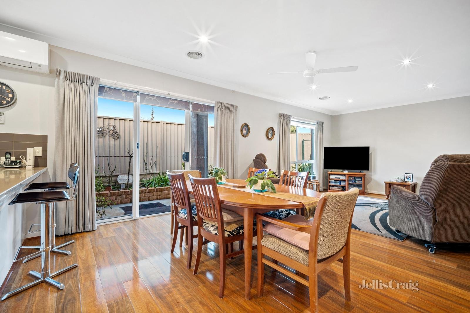 12 Brighton Court, Wendouree image 5
