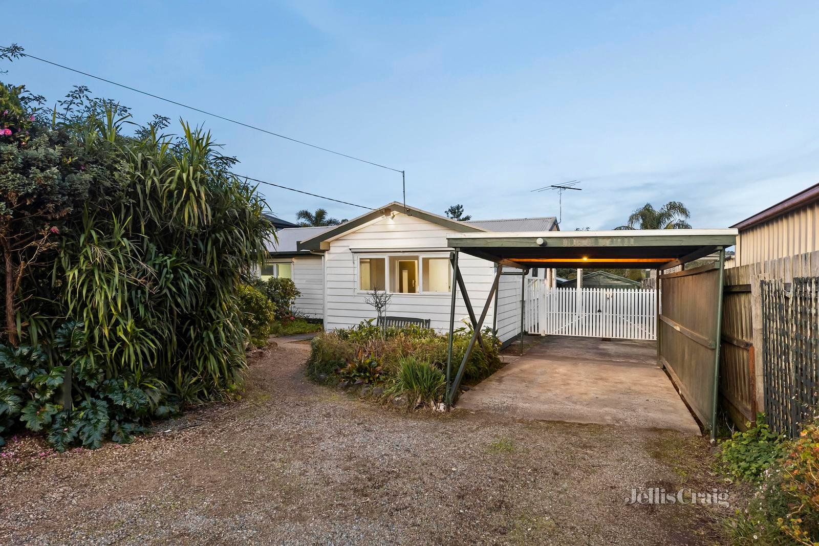 12 Brushy Park Road, Wonga Park image 2