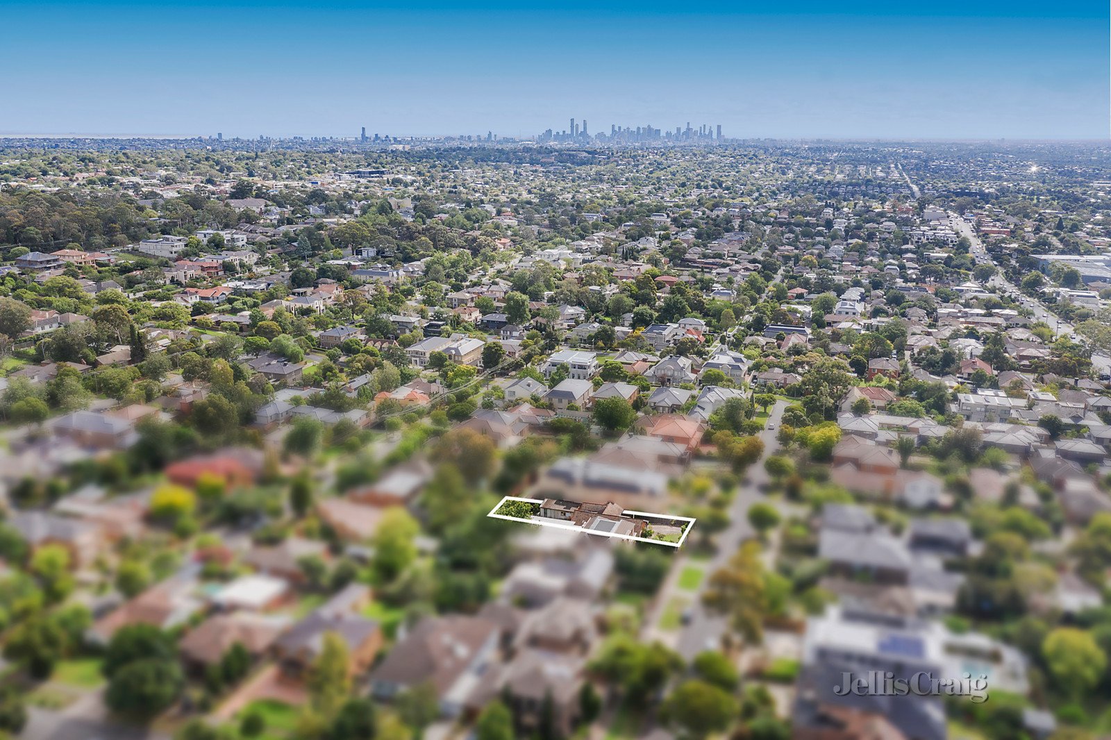 12 Burroughs Road, Balwyn image 3