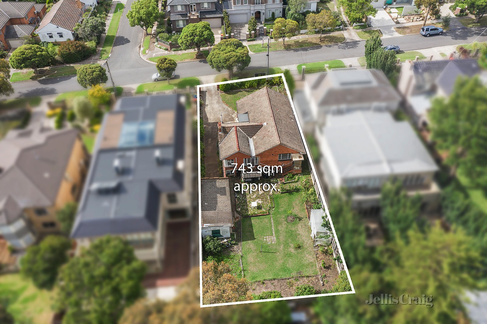 12 Burroughs Road, Balwyn image 8