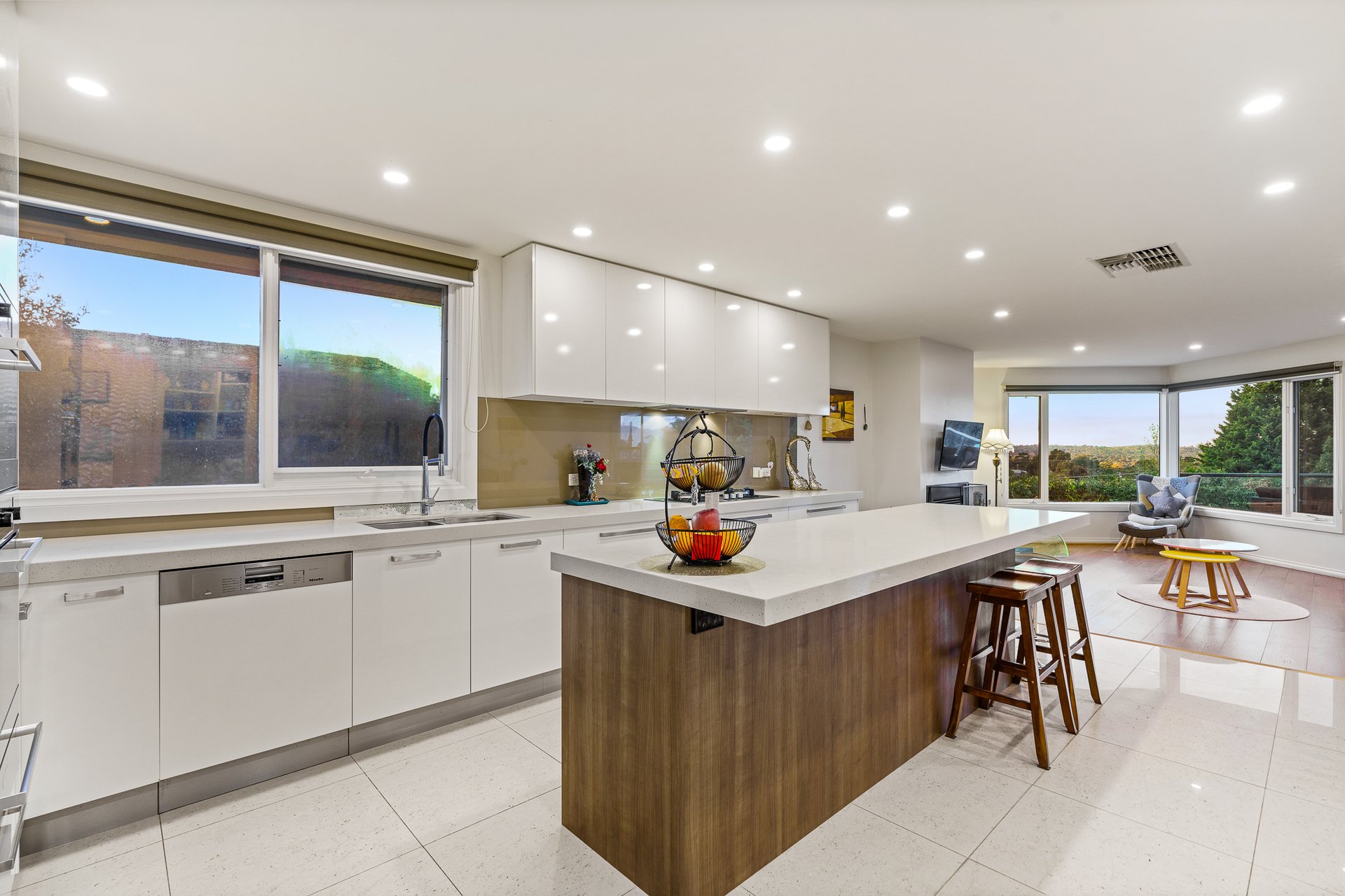 12 Caithness Crescent, Glen&nbsp;Waverley image 5