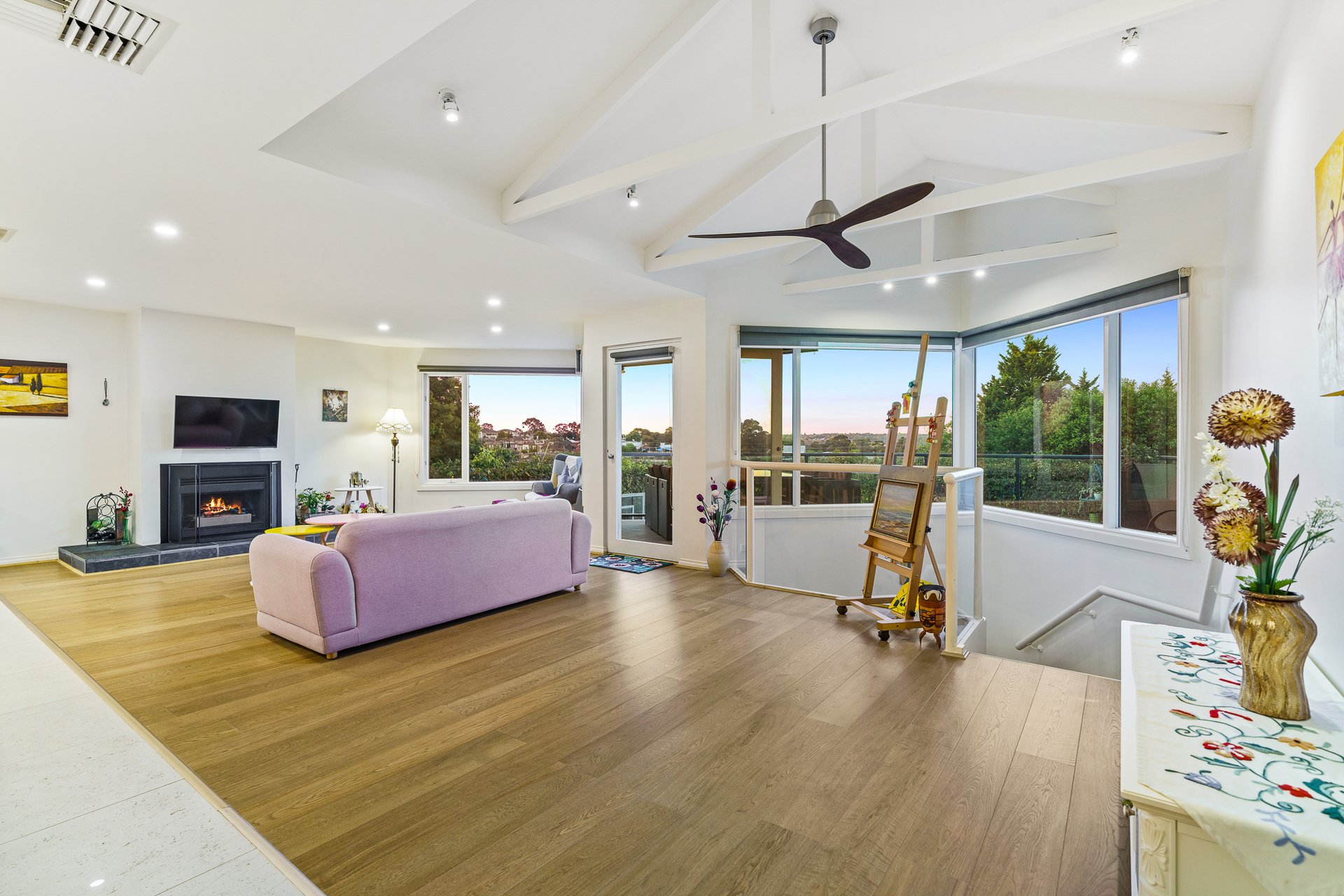 12 Caithness Crescent, Glen&nbsp;Waverley image 6