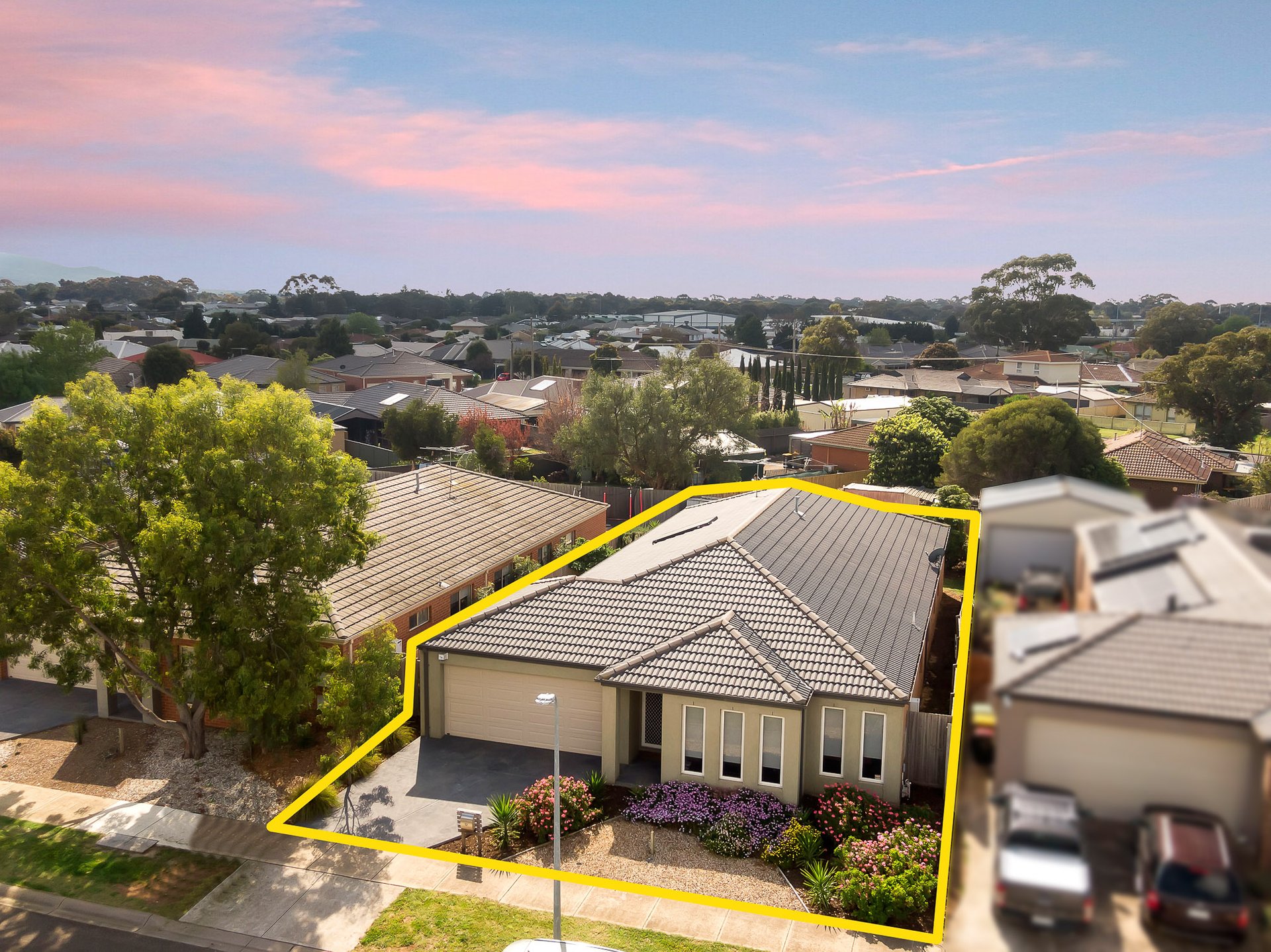 12 Canopus Crescent, Lara image 19