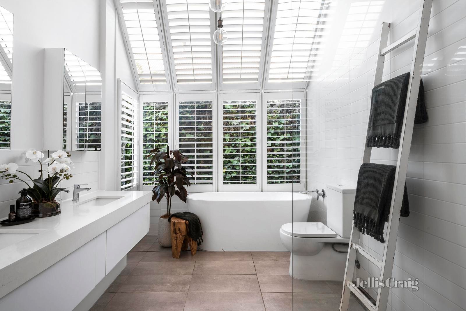 12 Caroline Street South, South Yarra image 12