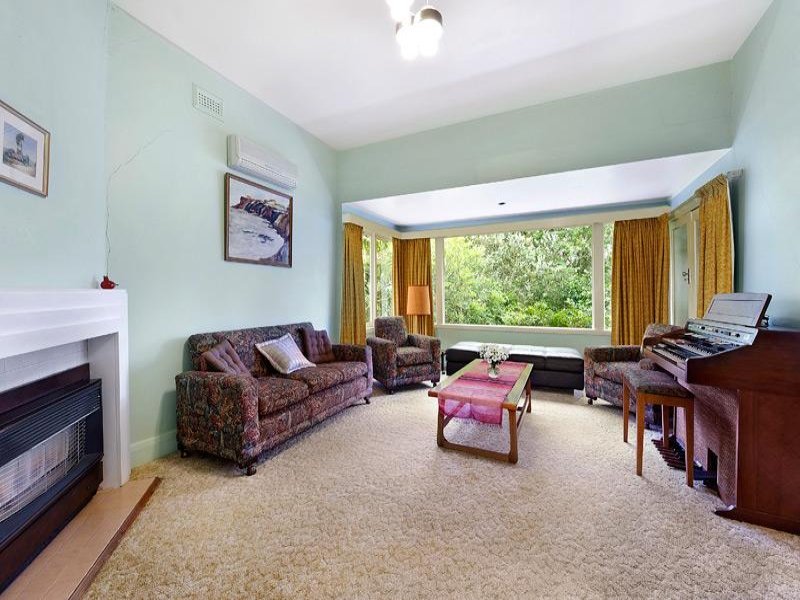 12 Carson Avenue, Mont Albert image 3