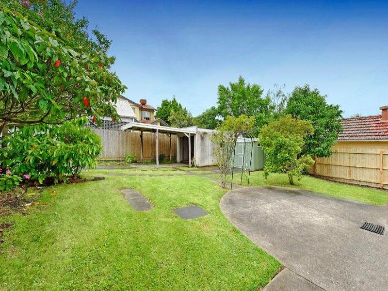 12 Carson Avenue, Mont Albert image 9