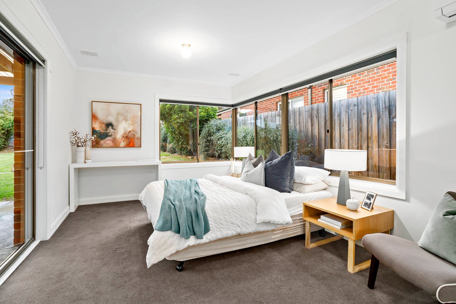 Property Gallery Thumbnail 6