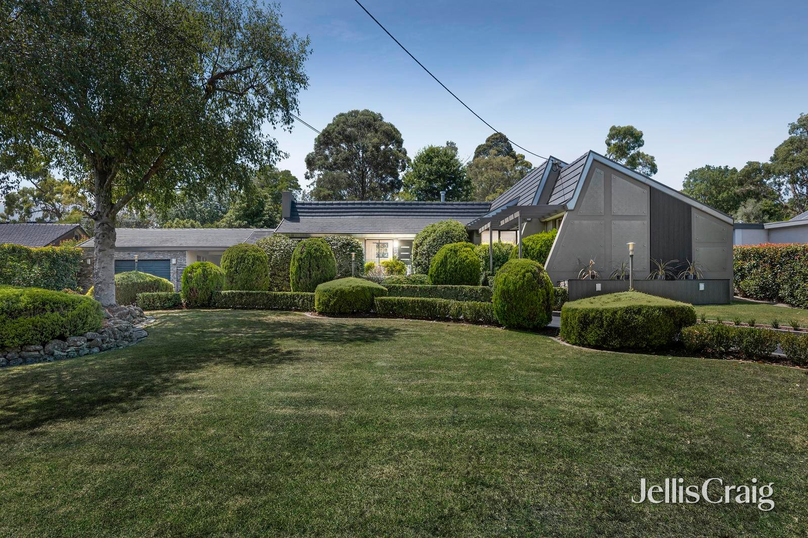 12 Chapman Court, Mooroolbark image 1