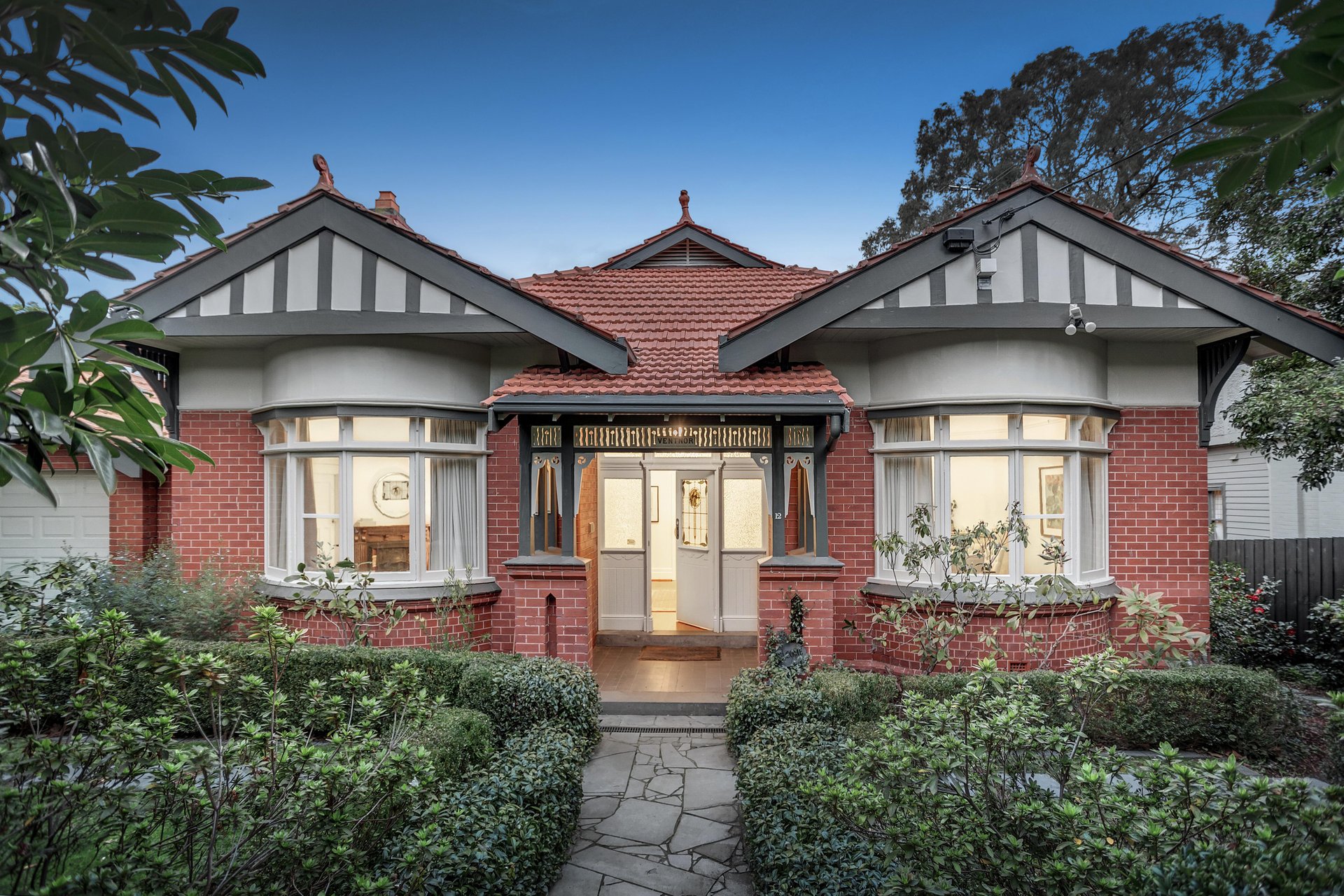 12 Chaucer Cres, Canterbury image 1