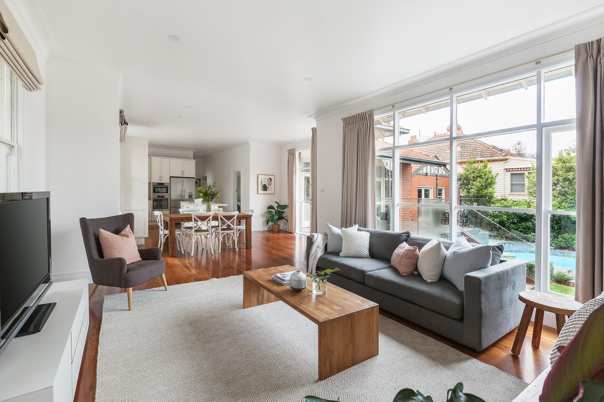 12 Chaucer Cres, Canterbury image 2