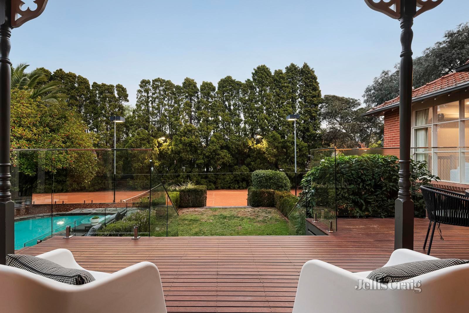 12 Chaucer Crescent, Canterbury image 17