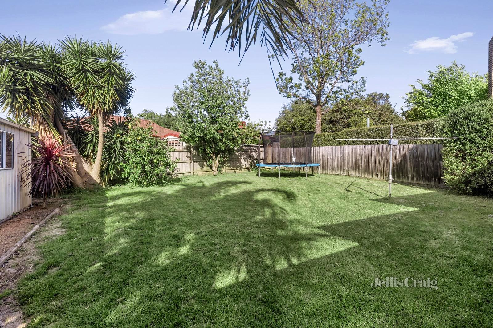 12 Cherry Tree Grove, Croydon image 10