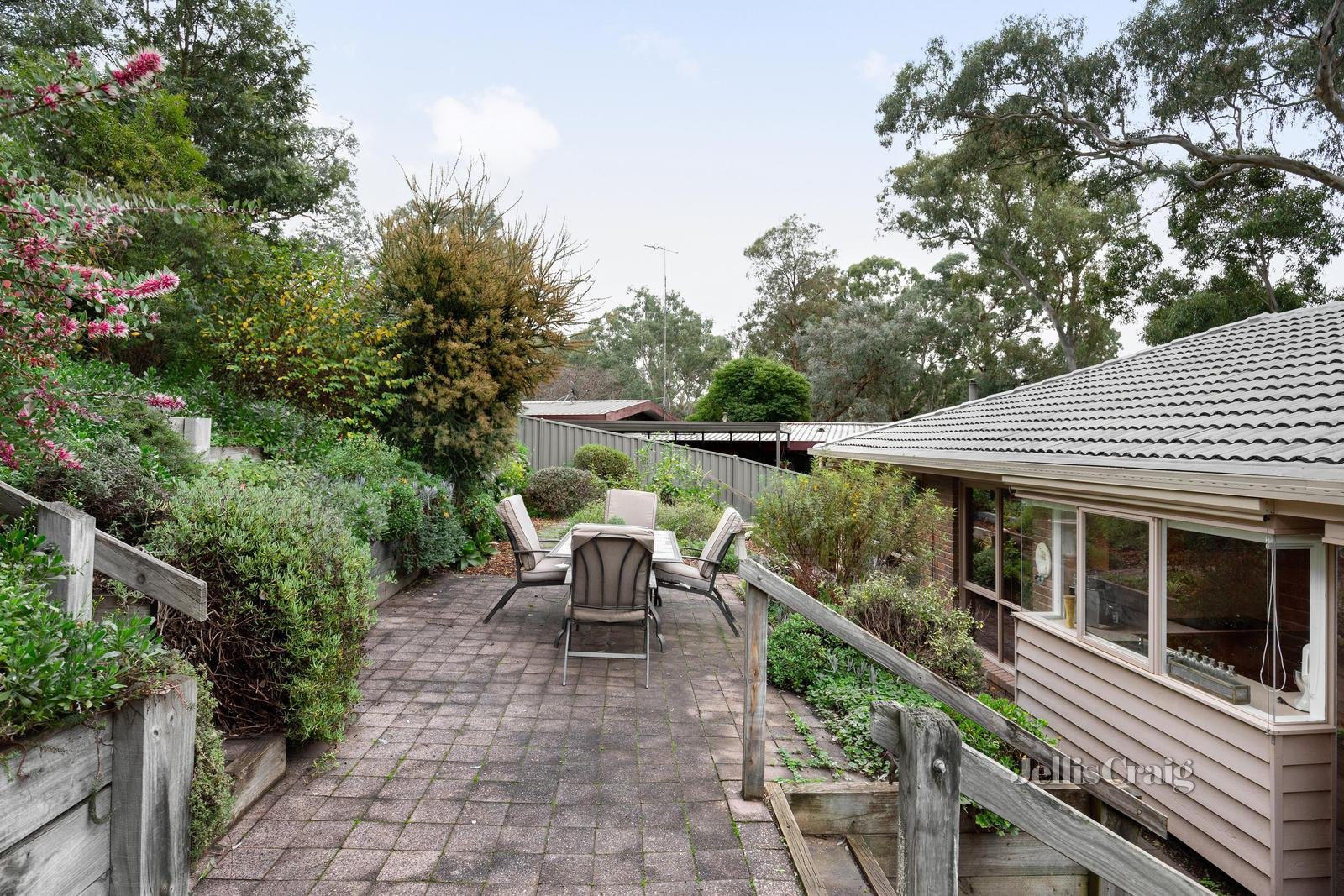 12 Cherry Tree Road, Hurstbridge image 12