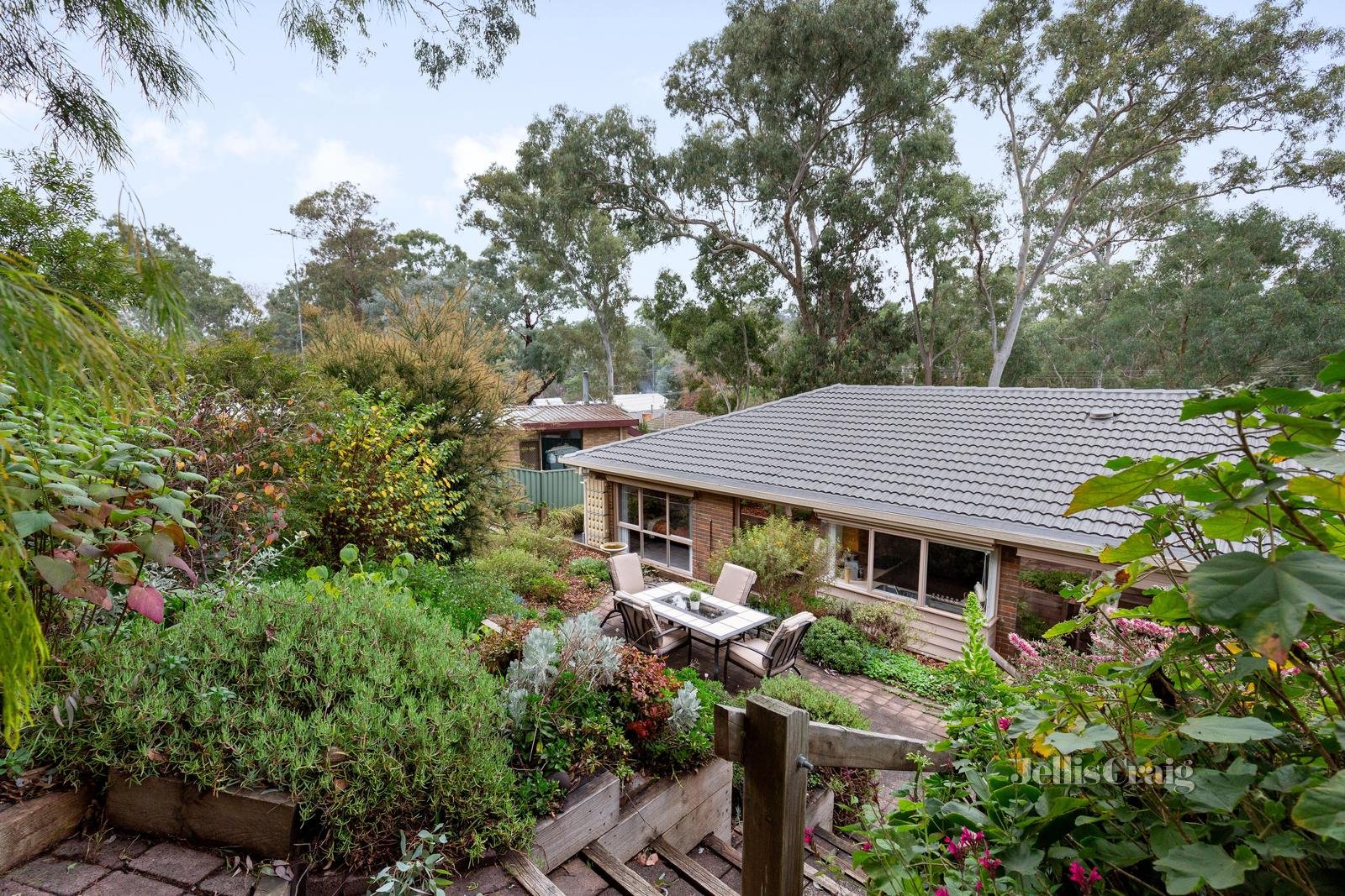 12 Cherry Tree Road, Hurstbridge image 13