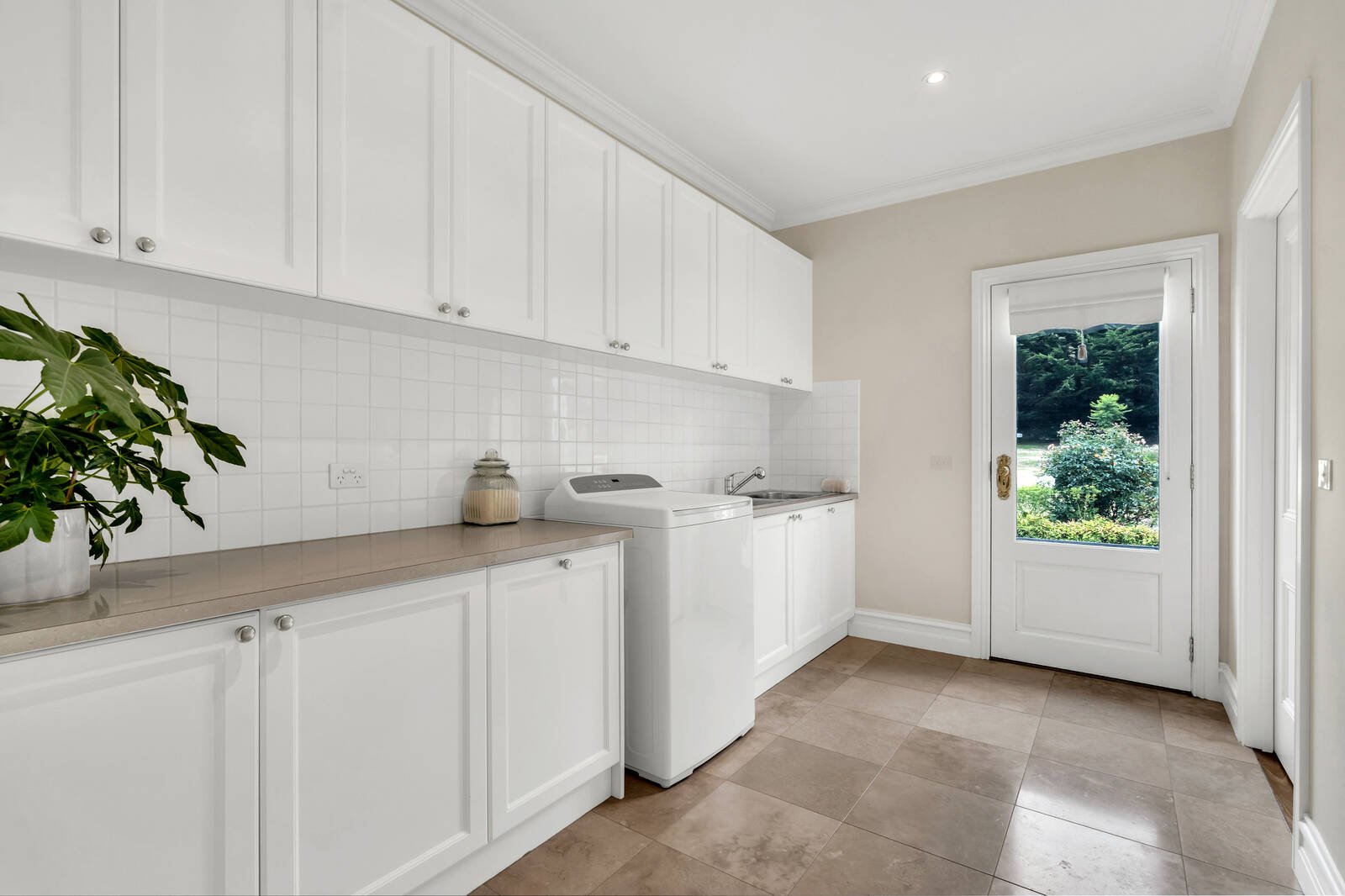 Property Gallery Thumbnail 27