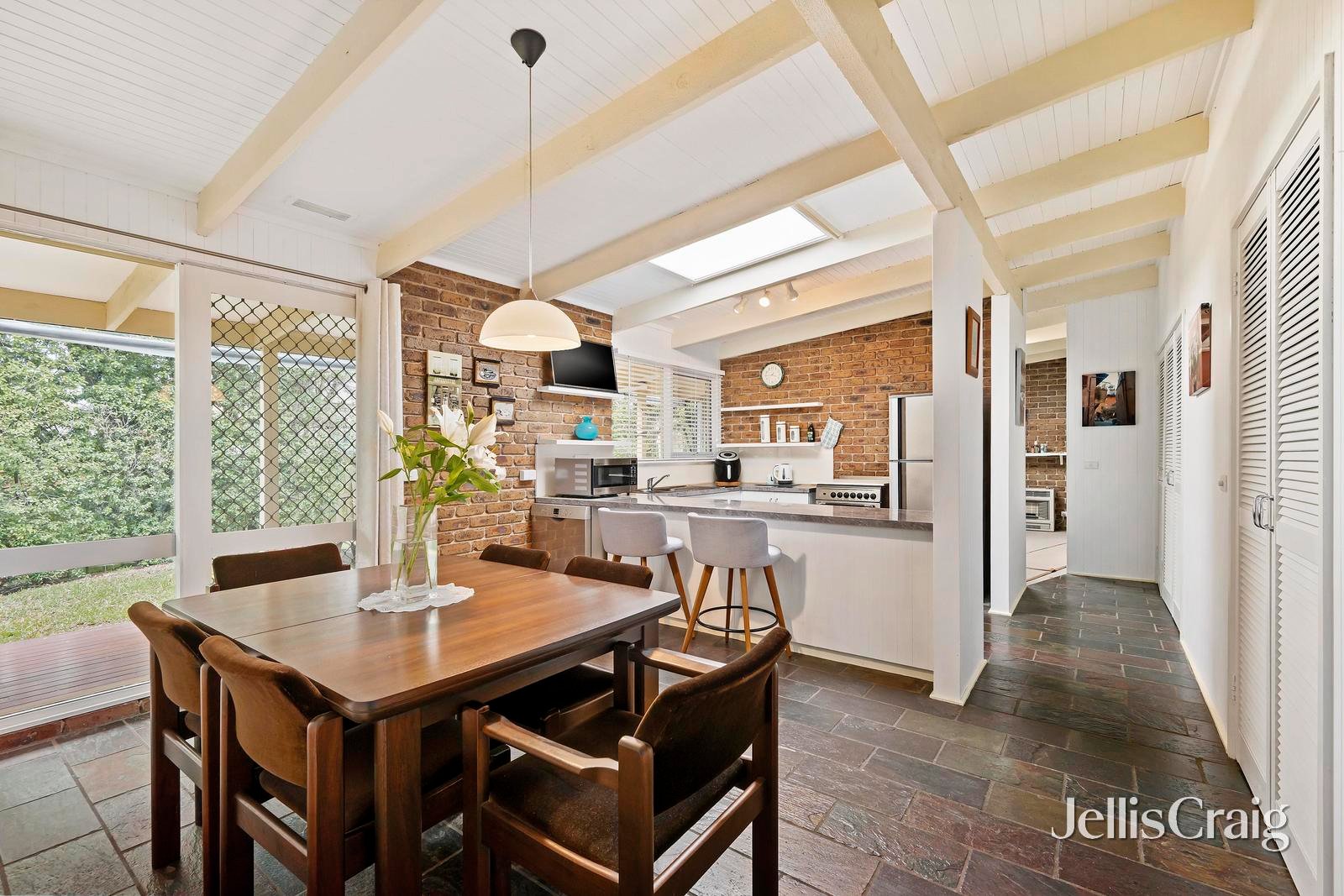 12 Circle Ridge, Chirnside Park image 3