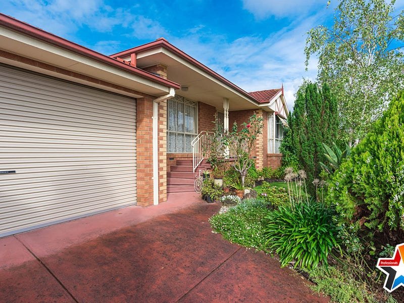 12 Clearwater Drive, Lilydale image 2