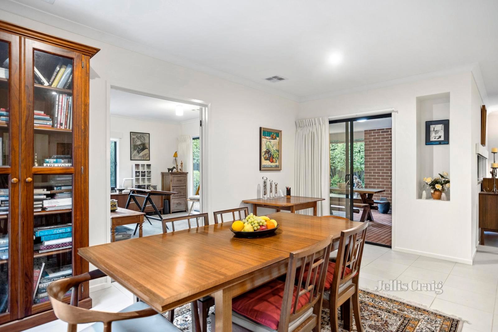 12 Coach House Boulevard, Woodend image 9
