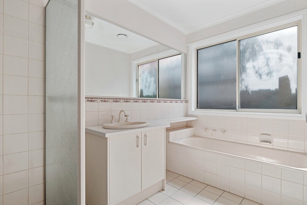 12 Commerford Place, Chirnside&nbsp;Park image 8