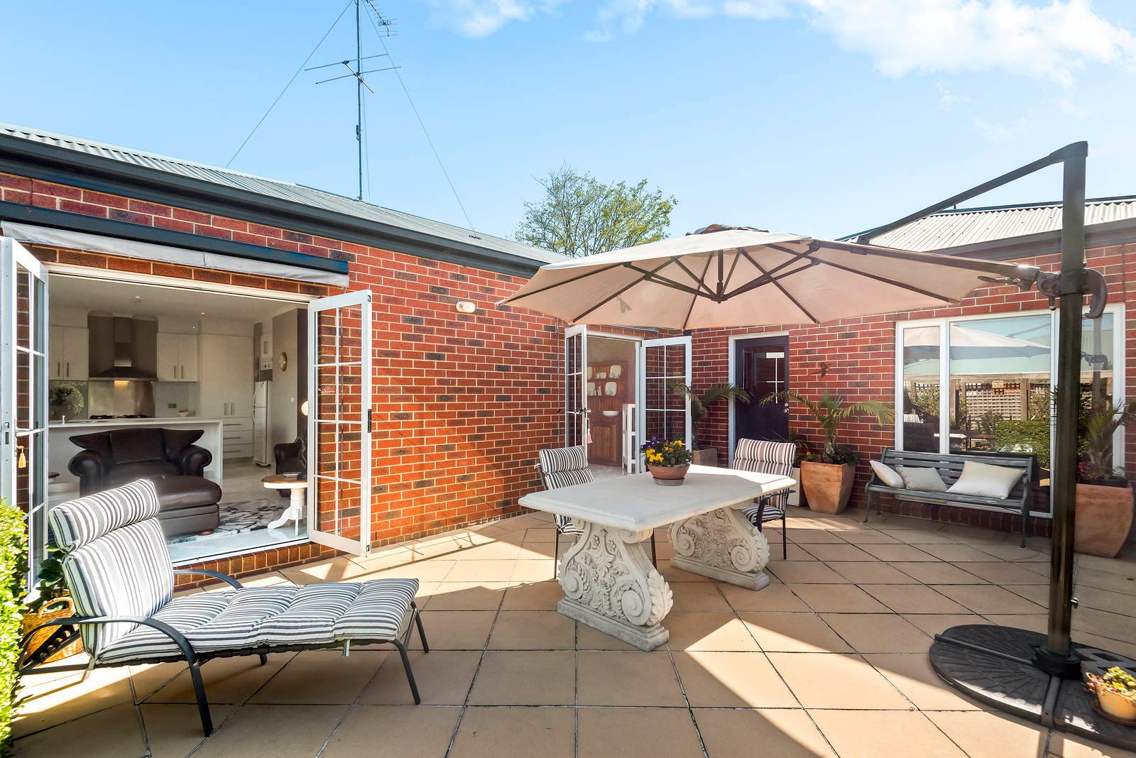 Property Gallery Thumbnail 11
