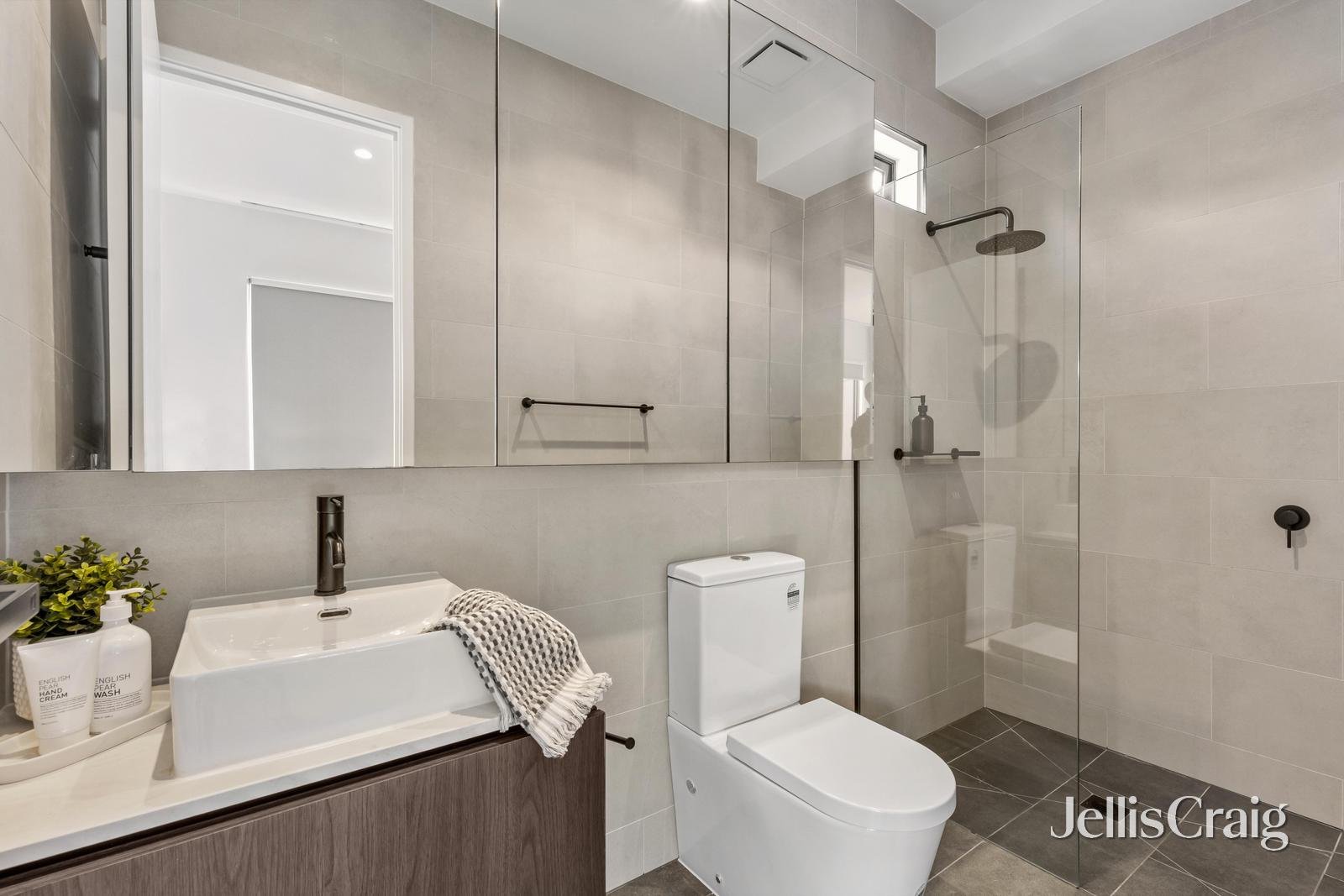 12 Conte Close, Coburg image 11