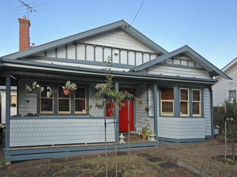 12 Corio Street, Belmont image 1