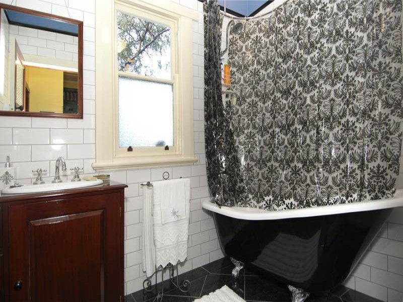 12 Corio Street, Belmont image 5