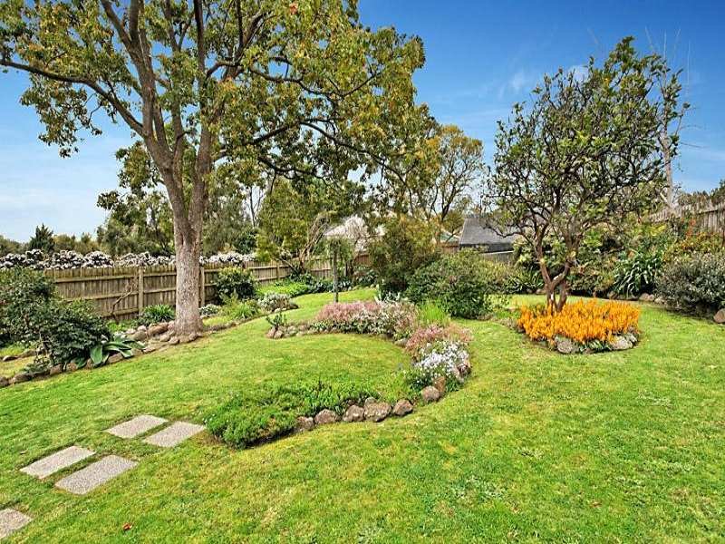 12 Costello Street, Mont Albert North image 9