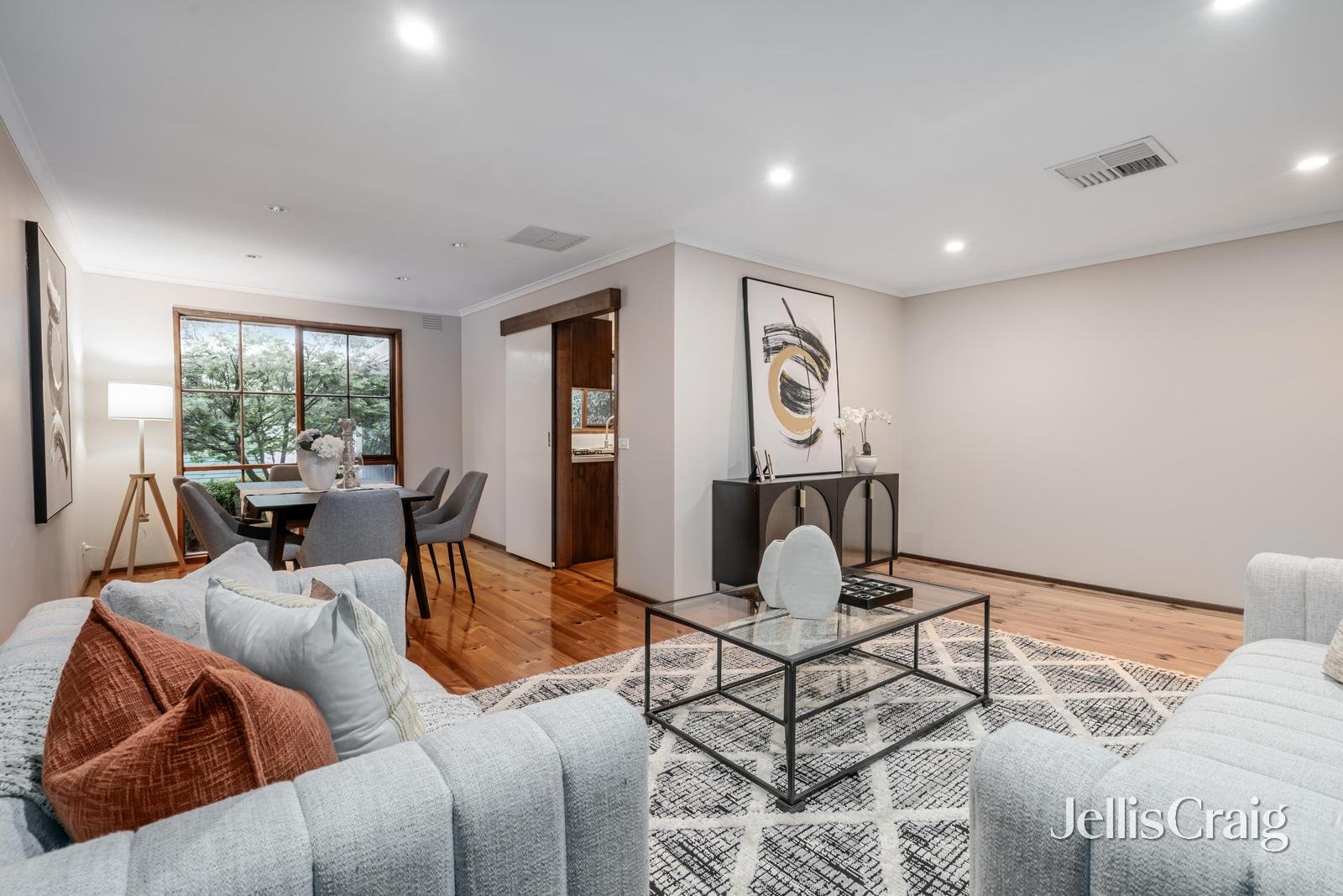 12 Coventry Street, Burwood East image 2