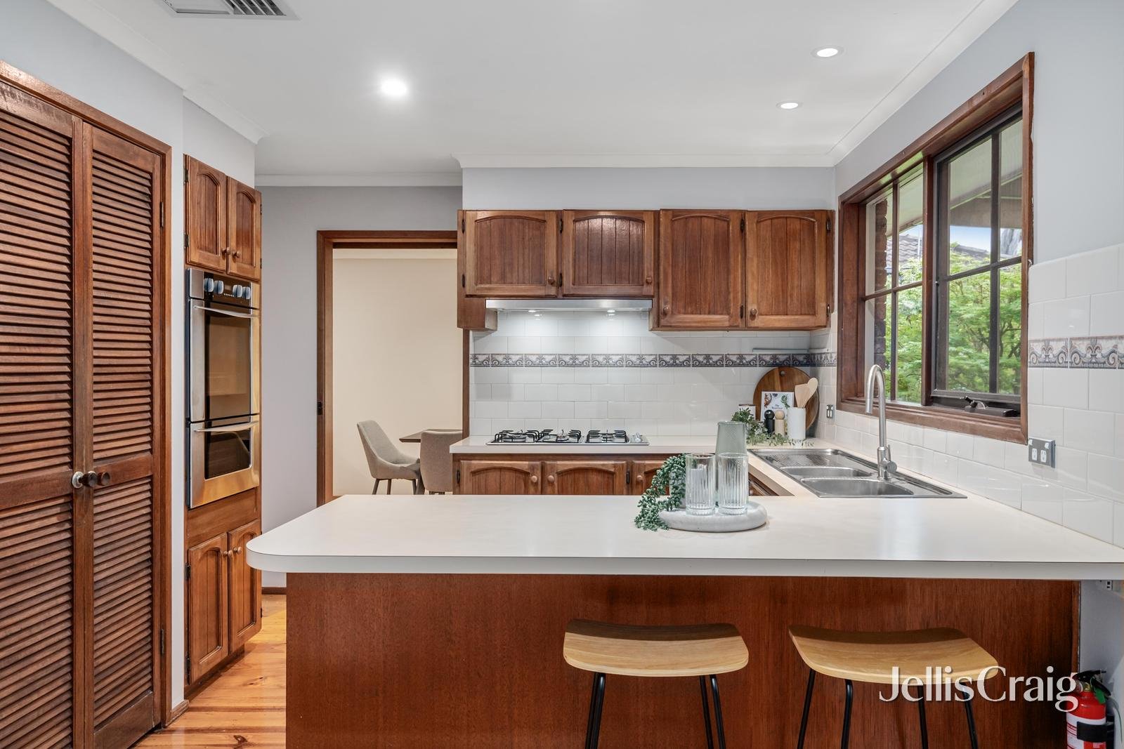 12 Coventry Street, Burwood East image 4