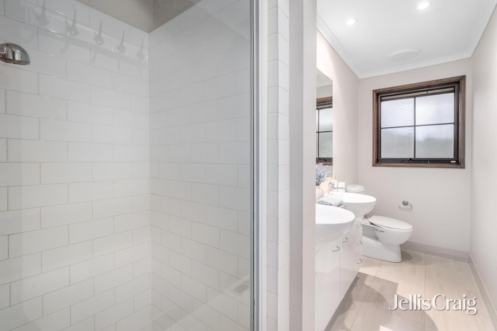 12 Coventry Street, Burwood East image 8