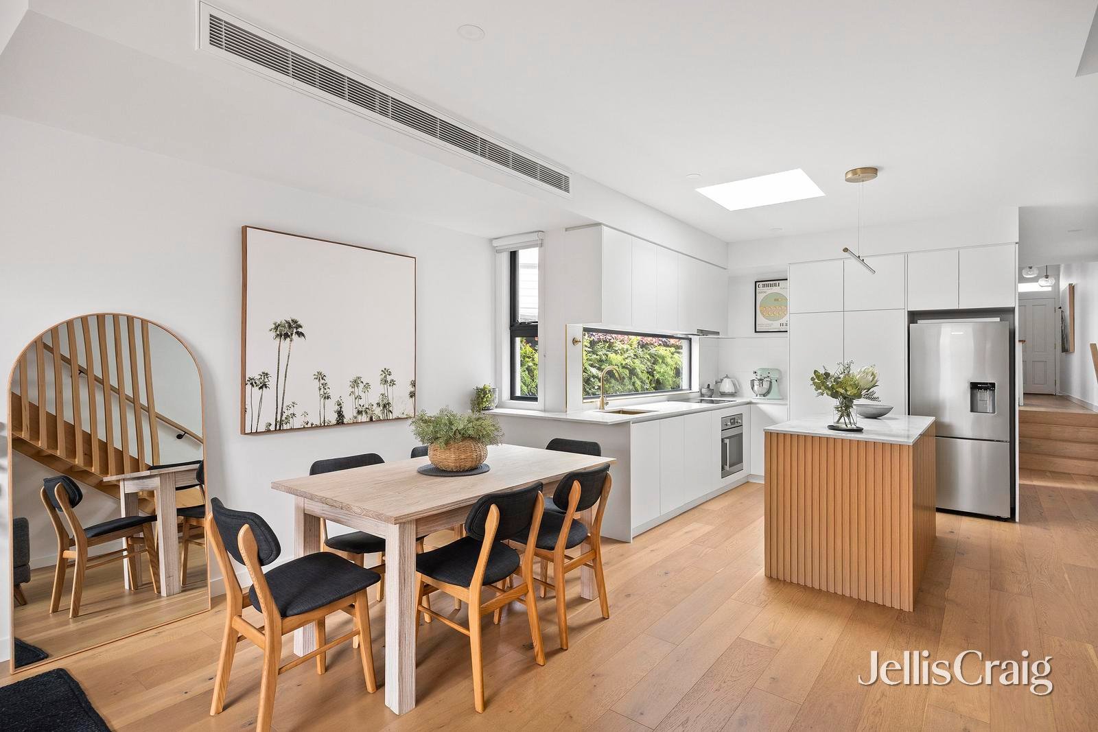 1/2 Crawford Street, Newport image 2