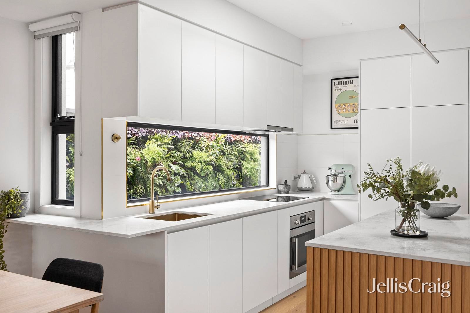 1/2 Crawford Street, Newport image 5