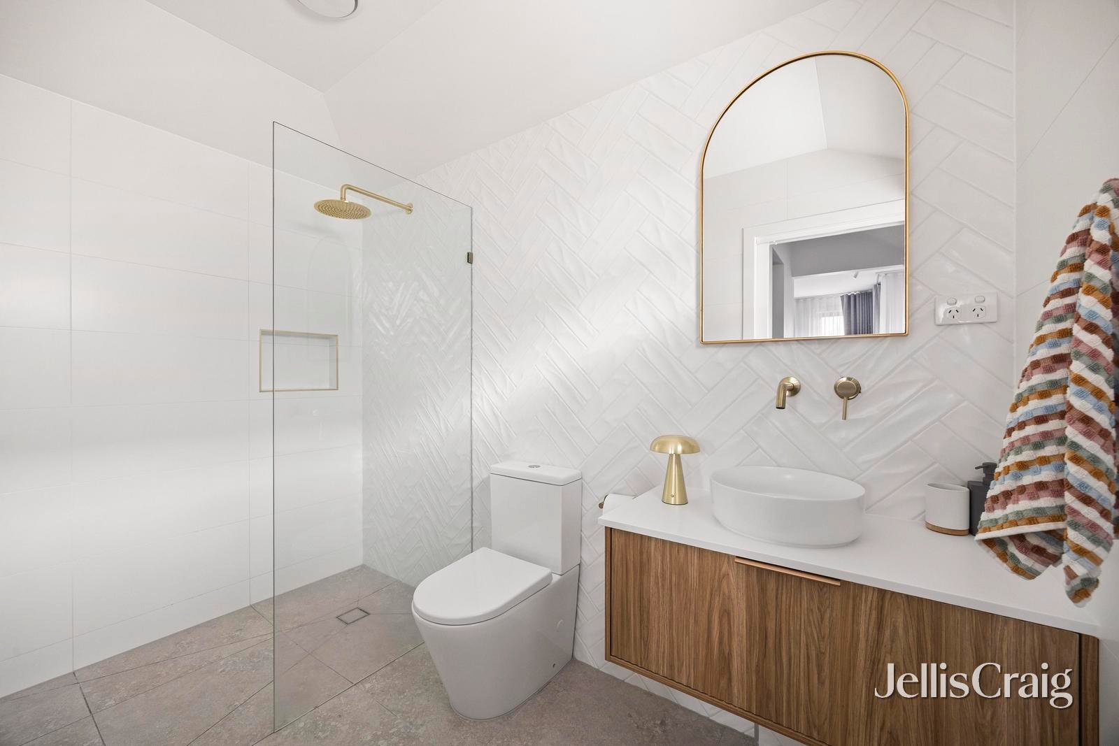 1/2 Crawford Street, Newport image 11