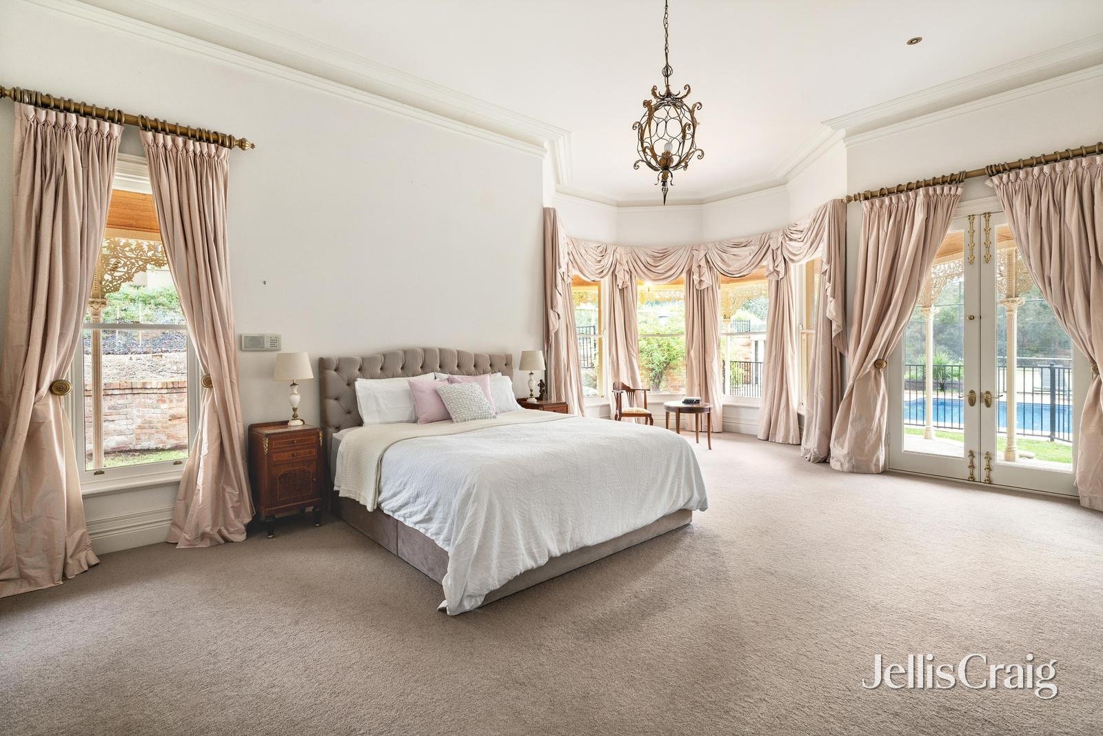 12 Culla Hill, Eltham image 14