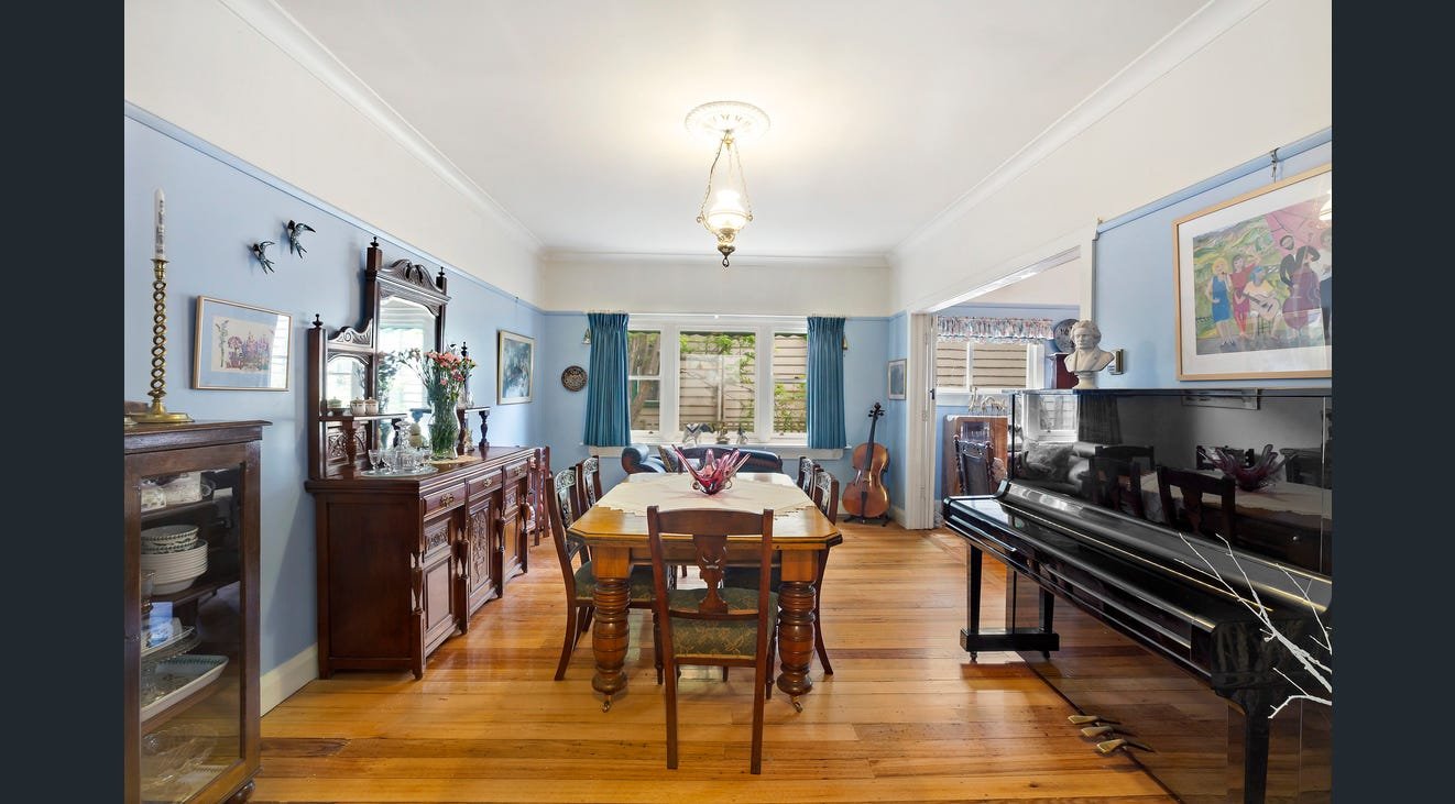 12 Curlewis Street, Mont Albert image 3